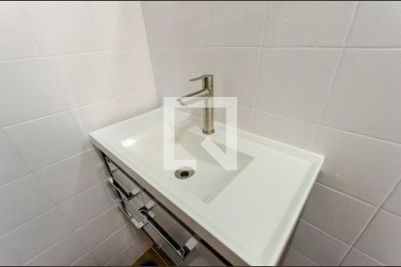 Casa à venda com 170m², 3 quartos e 2 vagas Casa à venda com 170m², 3 quartos e 2 vagasBanheiro da Suíte 1