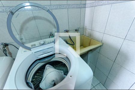 Casa à venda com 170m², 3 quartos e 2 vagas Casa à venda com 170m², 3 quartos e 2 vagasÁrea de Serviço
