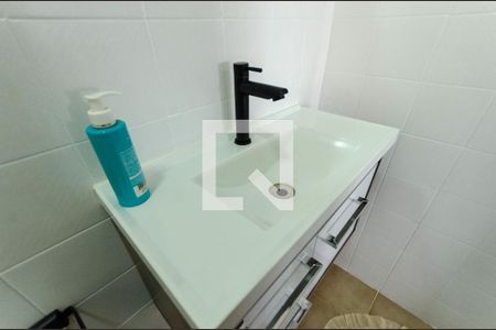 Casa à venda com 170m², 3 quartos e 2 vagas Casa à venda com 170m², 3 quartos e 2 vagasBanheiro da Suíte 2