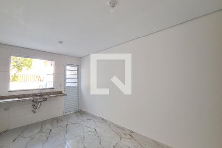 Casa à venda com 115m², 3 quartos e 2 vagas Casa à venda com 115m², 3 quartos e 2 vagasCozinha