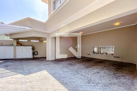 Casa à venda com 387m², 4 quartos e 7 vagasGaragem