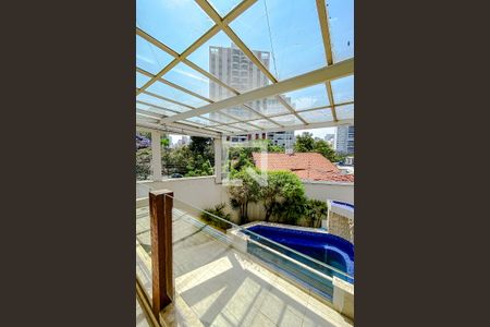 Casa à venda com 387m², 4 quartos e 7 vagasVaranda da Sala 3