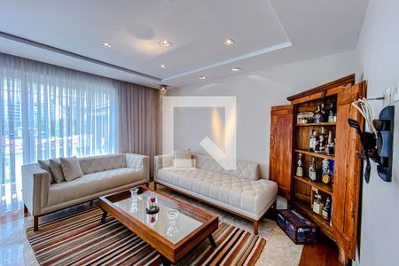 Casa à venda com 387m², 4 quartos e 7 vagasSala 3