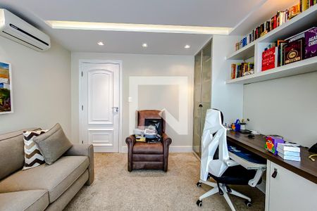 Casa à venda com 387m², 4 quartos e 7 vagasQuarto 3