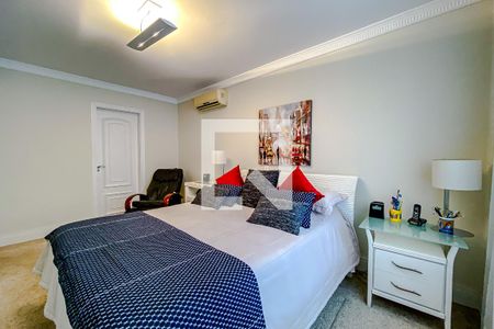 Casa à venda com 387m², 4 quartos e 7 vagasQuarto 2 - Suíte