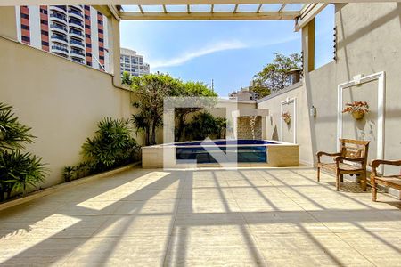 Casa à venda com 387m², 4 quartos e 7 vagasÁrea externa