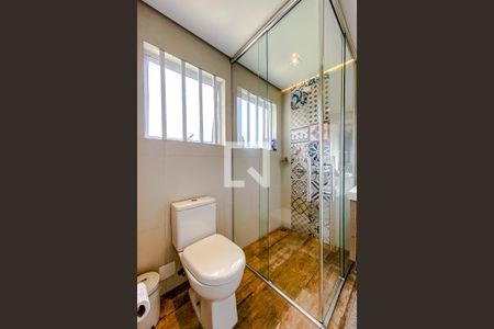 Casa à venda com 387m², 4 quartos e 7 vagasBanheiro da Suíte