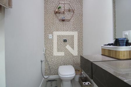 Casa à venda com 180m², 3 quartos e 2 vagasBanheiro/Suíte