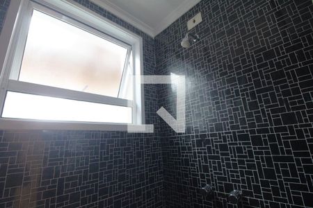 Casa à venda com 180m², 3 quartos e 2 vagasBanheiro Social