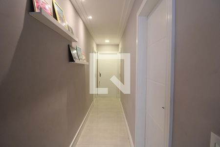 Casa à venda com 180m², 3 quartos e 2 vagasCorredor