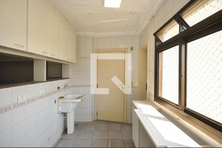 Apartamento à venda com 139m², 3 quartos e 2 vagas Apartamento à venda com 139m², 3 quartos e 2 vagasÁrea de Serviço