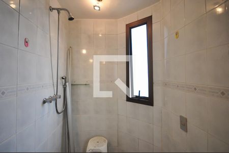 Apartamento à venda com 139m², 3 quartos e 2 vagas Apartamento à venda com 139m², 3 quartos e 2 vagasBanheiro Suíte 1