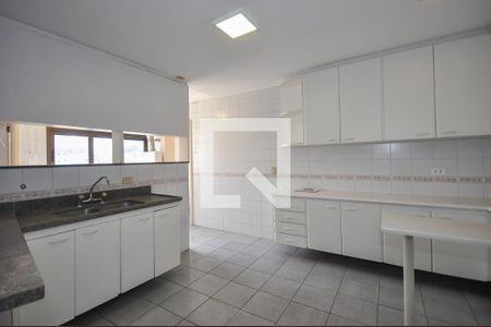 Apartamento à venda com 139m², 3 quartos e 2 vagas Apartamento à venda com 139m², 3 quartos e 2 vagasCozinha