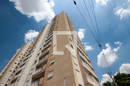 Apartamento à venda com 42m², 2 quartos e 1 vaga Apartamento à venda com 42m², 2 quartos e 1 vagaFachada