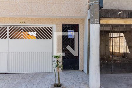 Fachada de casa para alugar com 1 quarto, 60m² em Parque Guarani, São Paulo