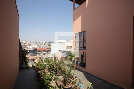 Casa à venda com 350m², 3 quartos e 3 vagasQuintal