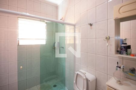 Casa à venda com 350m², 3 quartos e 3 vagasBanheiro 2