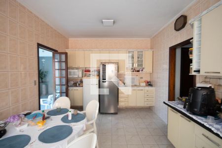 Casa à venda com 350m², 3 quartos e 3 vagasCozinha