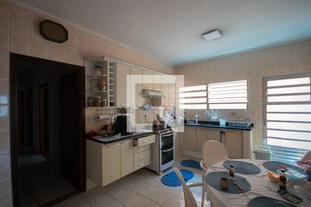 Casa à venda com 350m², 3 quartos e 3 vagasCozinha