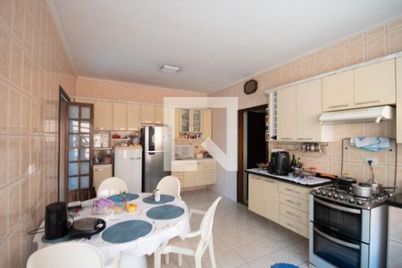 Casa à venda com 350m², 3 quartos e 3 vagasCozinha