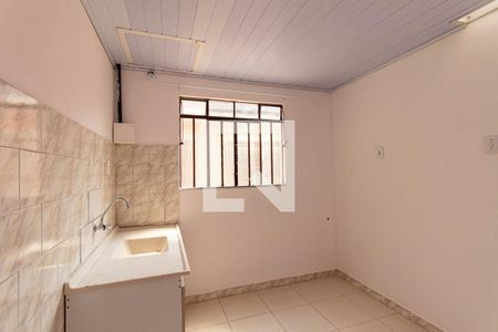 Cozinha de casa para alugar com 1 quarto, 32m² em Cajuru, Curitiba