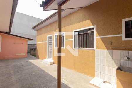 Fachada da Casa de casa para alugar com 1 quarto, 32m² em Cajuru, Curitiba