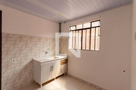 Cozinha de casa para alugar com 1 quarto, 32m² em Cajuru, Curitiba