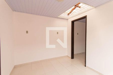 Casa para alugar com 32m², 1 quarto e sem vaga Casa para alugar com 32m², 1 quarto e sem vagaSala