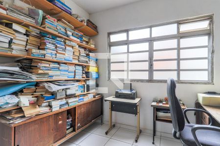 Casa para alugar com 191m², 3 quartos e 2 vagasEscritório