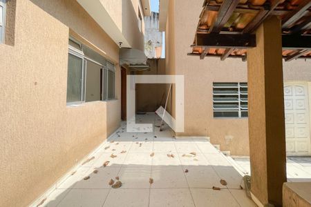 Casa para alugar com 222m², 2 quartos e 1 vagaQuintal 