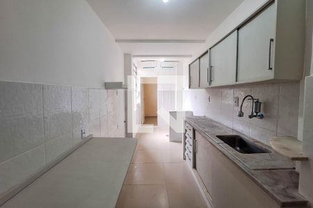 Apartamento à venda com 75m², 2 quartos e sem vagaCozinha