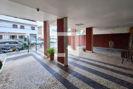 Apartamento à venda com 75m², 2 quartos e sem vagaFachada e portaria