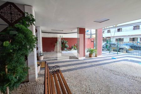 Apartamento à venda com 75m², 2 quartos e sem vagaFachada e portaria