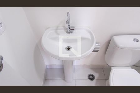 Apartamento para alugar com 44m², 2 quartos e sem vaga Apartamento para alugar com 44m², 2 quartos e sem vagaBanheiro