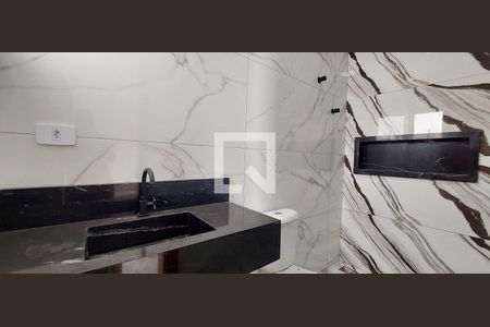 Apartamento à venda com 104m², 2 quartos e 4 vagas Apartamento à venda com 104m², 2 quartos e 4 vagasBanheiro Quarto 1 suíte