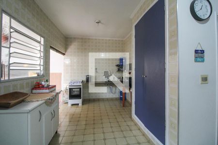 Casa à venda com 100m², 2 quartos e 4 vagas Casa à venda com 100m², 2 quartos e 4 vagasCozinha