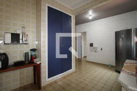 Casa à venda com 100m², 2 quartos e 4 vagas Casa à venda com 100m², 2 quartos e 4 vagasCozinha