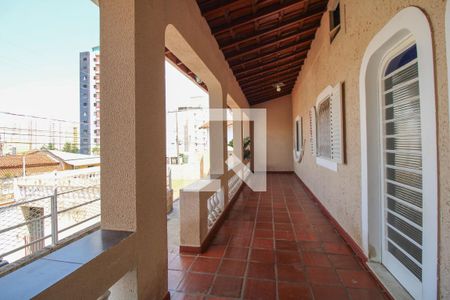 Varanda Sala de casa à venda com 2 quartos, 100m² em Bonfim, Campinas