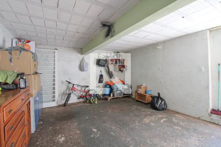 Casa à venda com 100m², 2 quartos e 4 vagas Casa à venda com 100m², 2 quartos e 4 vagasÁrea externa