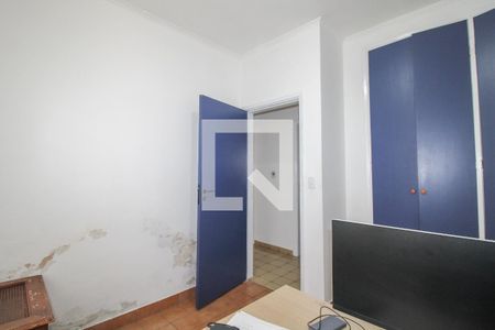 Casa à venda com 100m², 2 quartos e 4 vagas Casa à venda com 100m², 2 quartos e 4 vagasEscritório