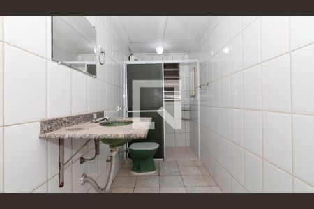 Casa à venda com 200m², 2 quartos e 2 vagasBanheiro