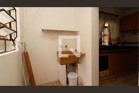 Casa à venda com 200m², 2 quartos e 2 vagasÁrea de Serviço