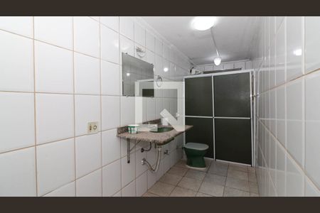 Casa à venda com 200m², 2 quartos e 2 vagasBanheiro