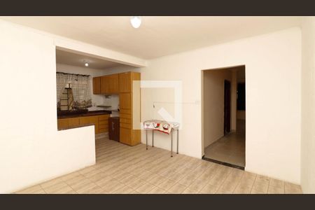 Casa à venda com 200m², 2 quartos e 2 vagasCozinha