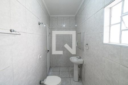 Banheiro de casa para alugar com 2 quartos, 65m² em Parque Jabaquara, São Paulo