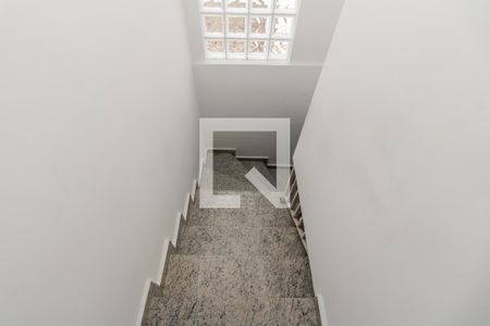 Casa à venda com 145m², 3 quartos e 3 vagasEscada