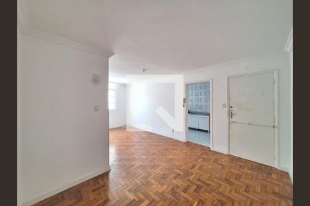 Apartamento à venda com 75m², 2 quartos e sem vagaSala
