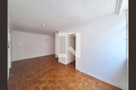 Apartamento à venda com 75m², 2 quartos e sem vagaSala