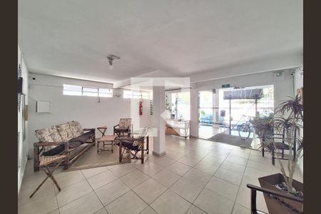 Apartamento à venda com 75m², 2 quartos e sem vagaHall