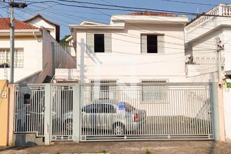 Casa à venda com 250m², 4 quartos e 2 vagasFachada